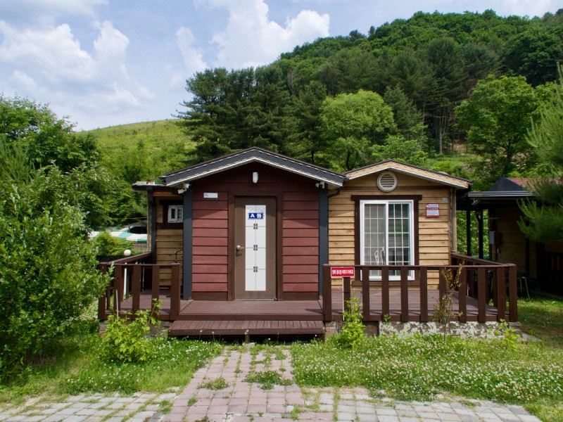칼봉산 계곡 펜션