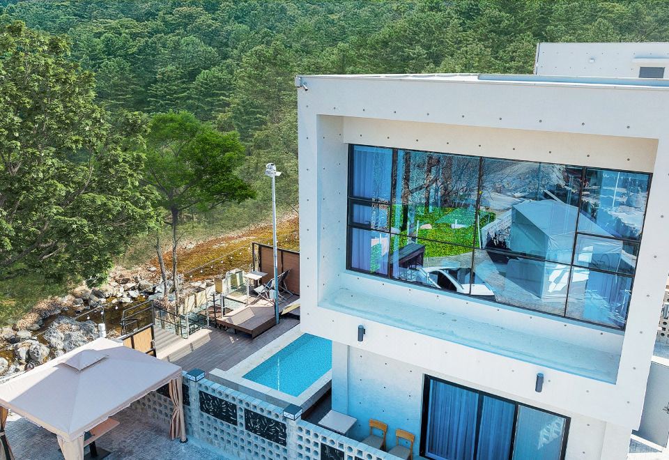 프라이빗1754